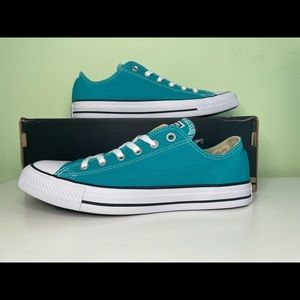 BNIB Converse All Star Low Top in Mediterranean mens 8/Women’s 10